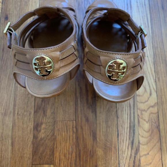 Tory Burch Tan Sandals - Picture 6 of 10